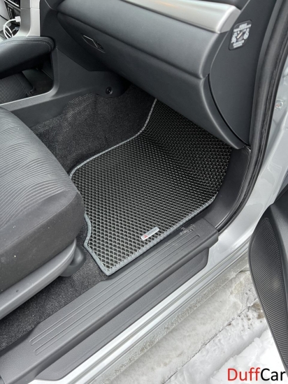 Автомобильные коврики Mitsubishi Pajero Sport I (1998 - 2008)